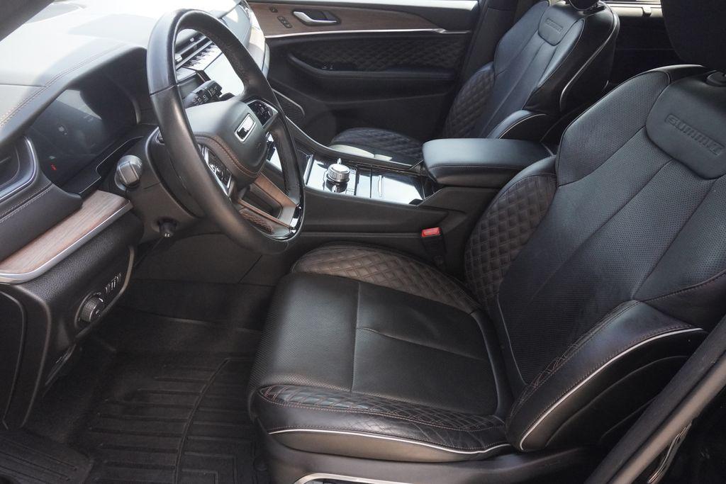 used 2023 Jeep Grand Cherokee car, priced at $44,387