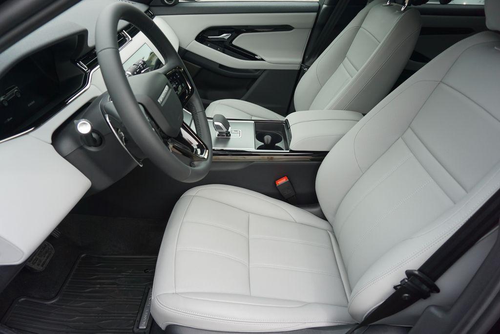 new 2026 Land Rover Range Rover Evoque car