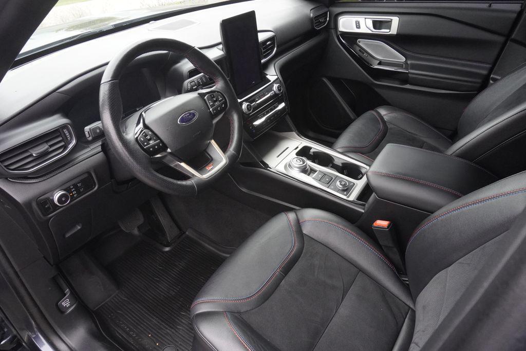 used 2023 Ford Explorer car, priced at $41,277