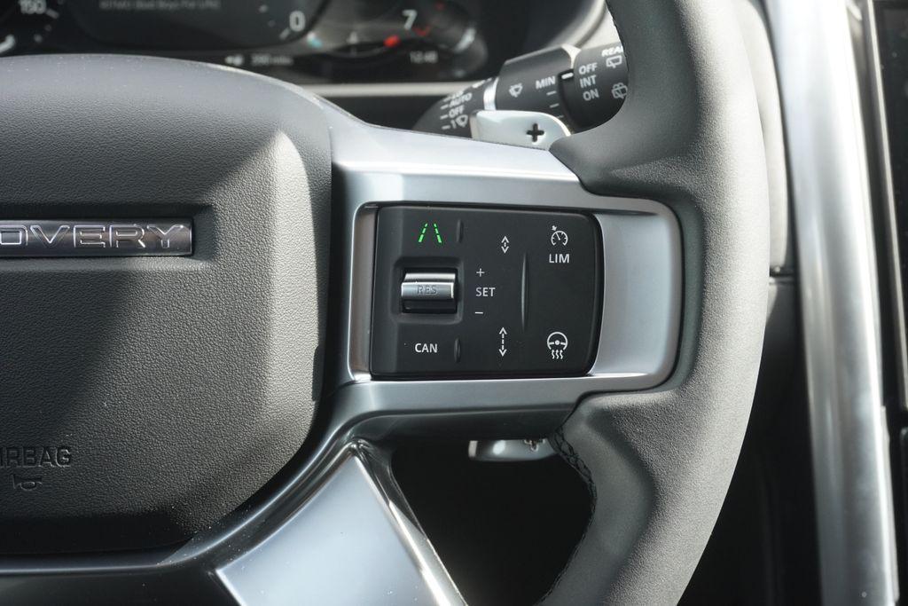 new 2025 Land Rover Discovery car, priced at $69,788