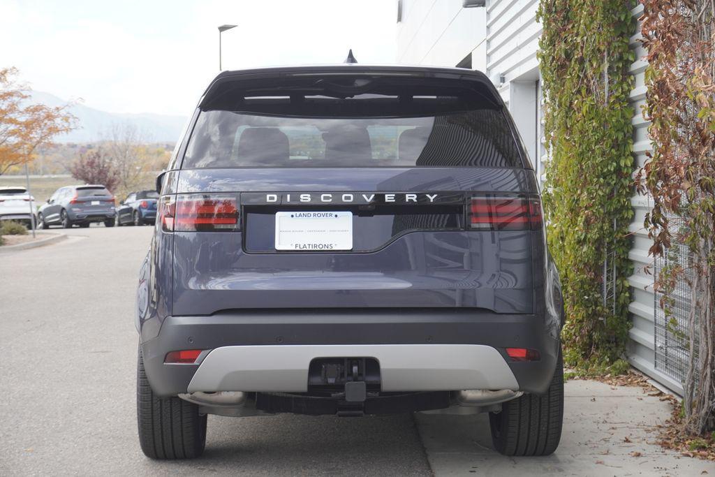 new 2025 Land Rover Discovery car, priced at $69,788