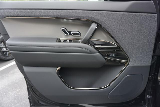 new 2025 Land Rover Range Rover Sport car, priced at $111,665