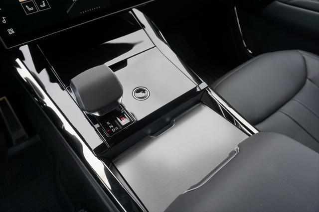 new 2025 Land Rover Range Rover Sport car, priced at $111,665