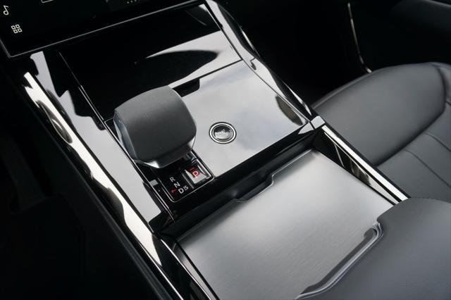 new 2025 Land Rover Range Rover Sport car, priced at $82,935