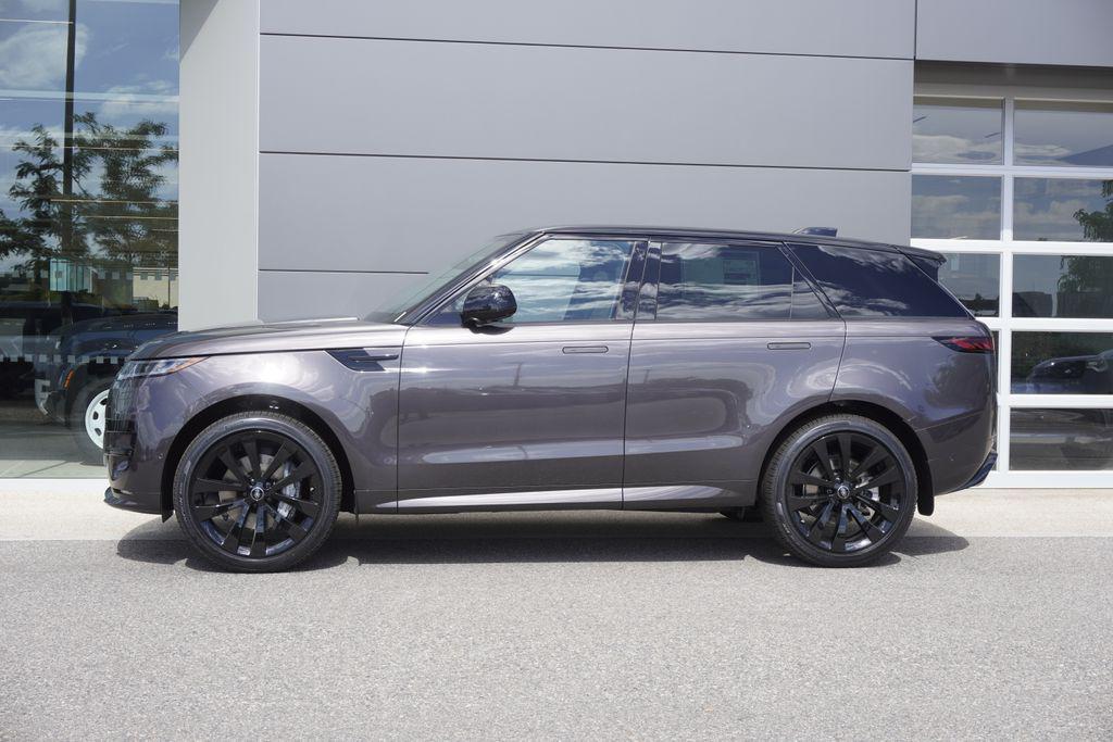 new 2025 Land Rover Range Rover Sport car, priced at $105,115