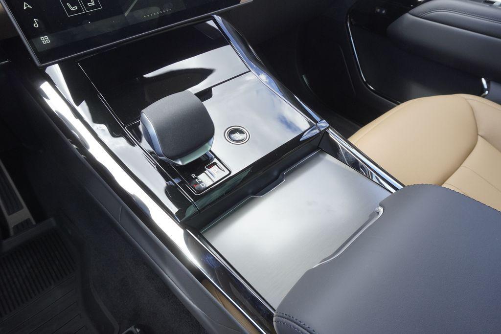 new 2025 Land Rover Range Rover Sport car, priced at $105,115