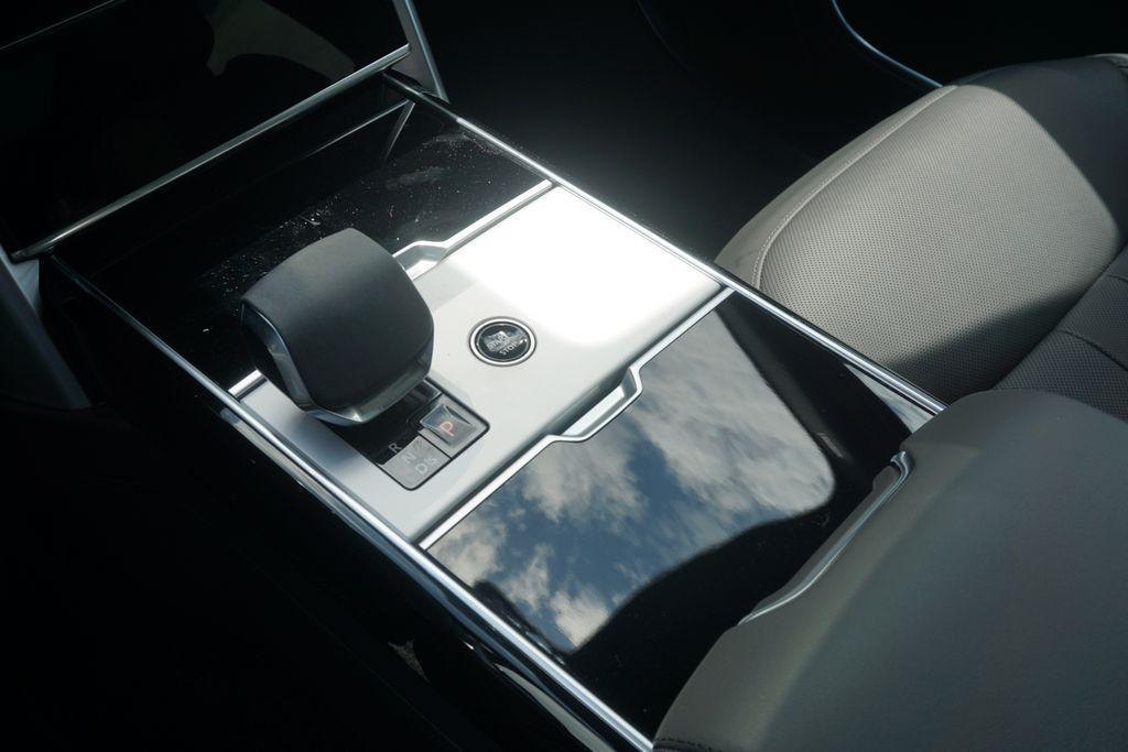 new 2025 Land Rover Range Rover car, priced at $152,675