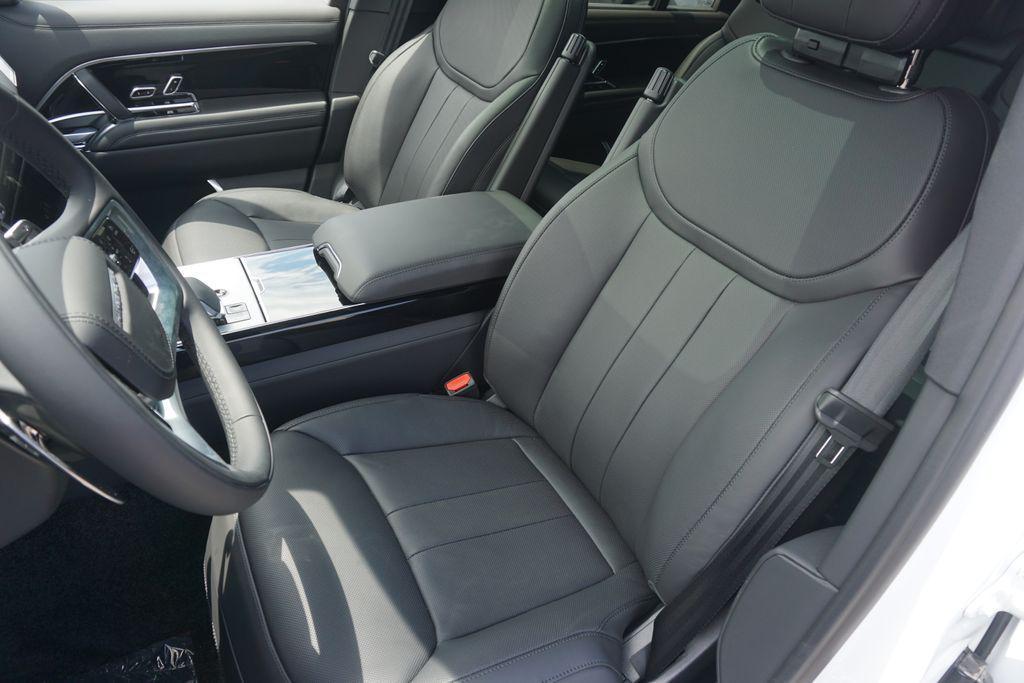 new 2025 Land Rover Range Rover car, priced at $152,675