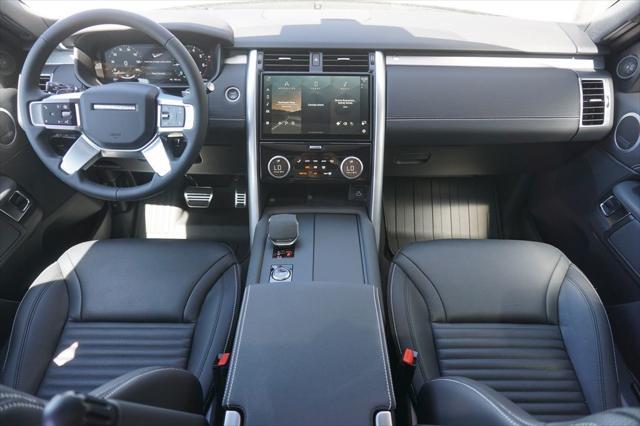 new 2025 Land Rover Discovery car, priced at $71,863