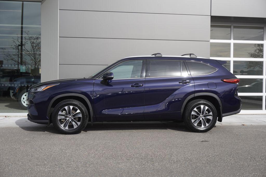 used 2020 Toyota Highlander car, priced at $33,693