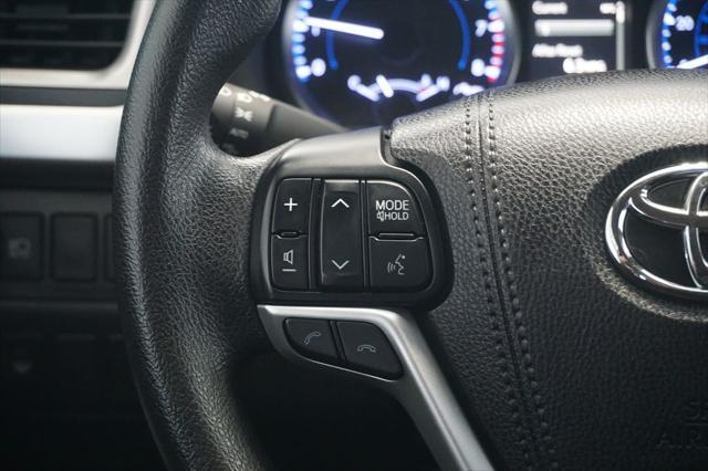 used 2018 Toyota Highlander car, priced at $22,300