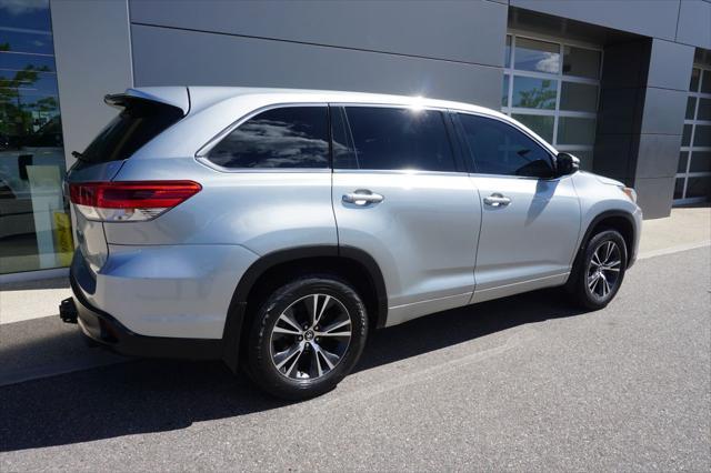 used 2018 Toyota Highlander car, priced at $22,300