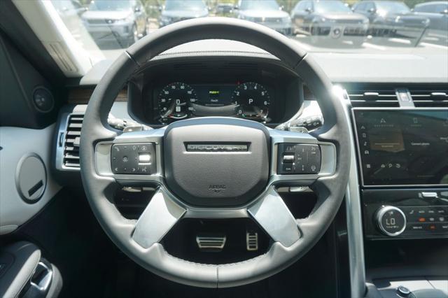 new 2025 Land Rover Discovery car, priced at $74,323