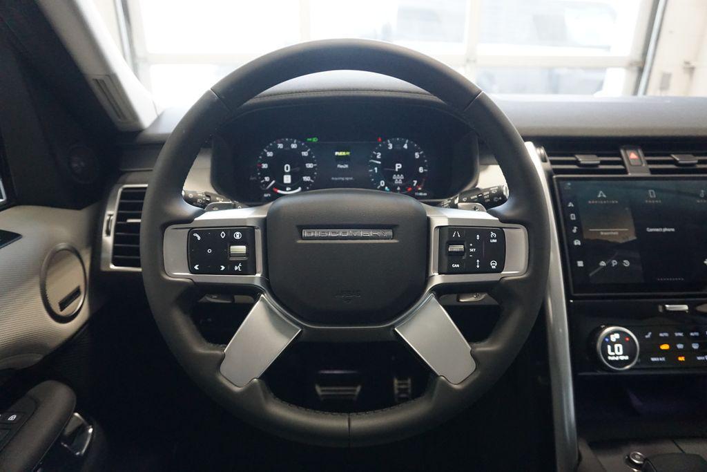 new 2025 Land Rover Discovery car, priced at $82,463