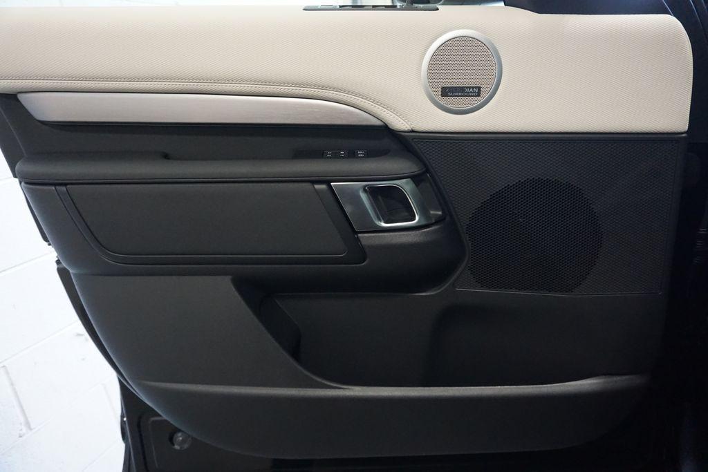 new 2025 Land Rover Discovery car, priced at $82,463