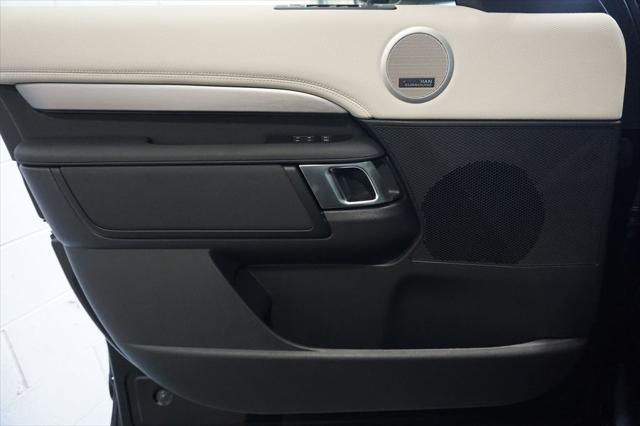 new 2025 Land Rover Discovery car, priced at $82,463