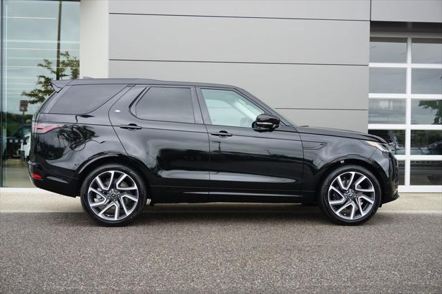 new 2025 Land Rover Discovery car, priced at $82,463