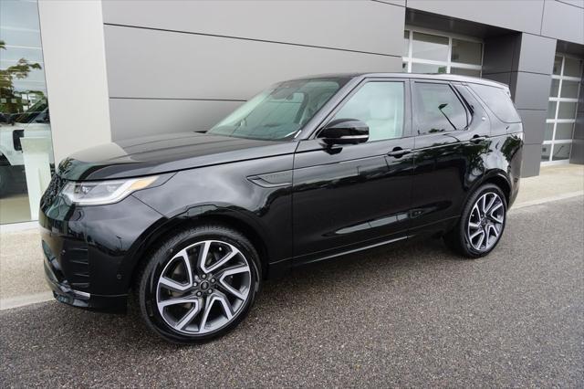 new 2025 Land Rover Discovery car, priced at $82,463