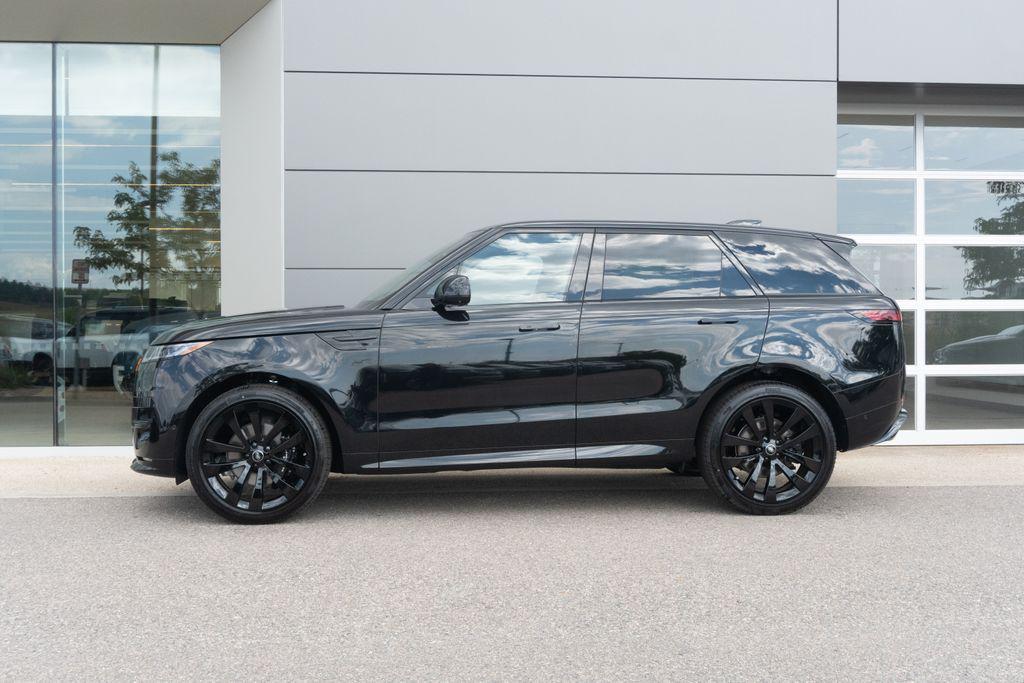 new 2025 Land Rover Range Rover Sport car, priced at $106,025
