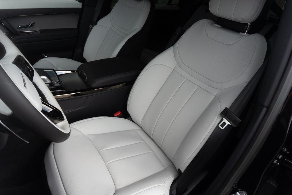 new 2025 Land Rover Range Rover Sport car, priced at $106,025
