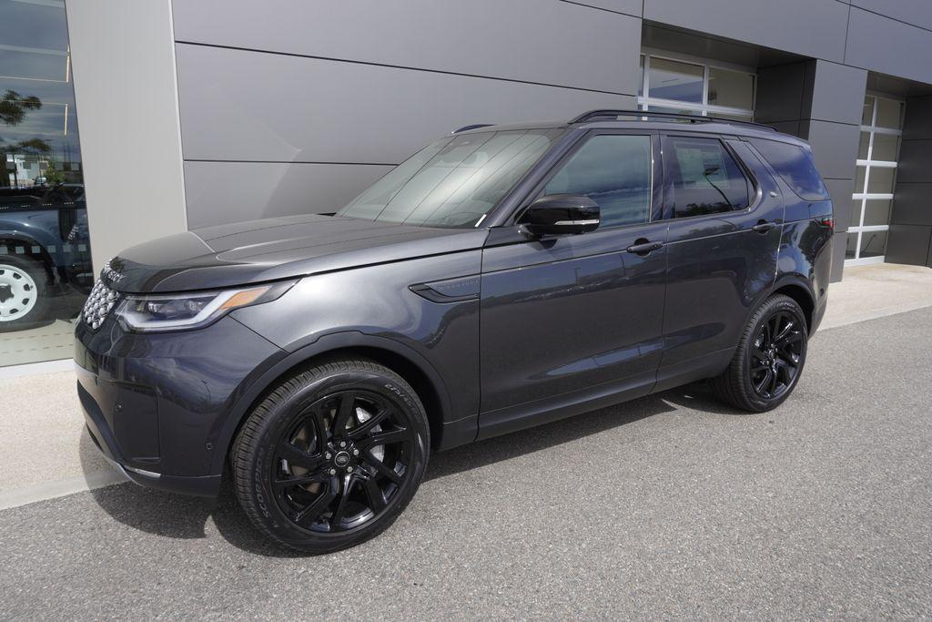 new 2025 Land Rover Discovery car, priced at $71,248