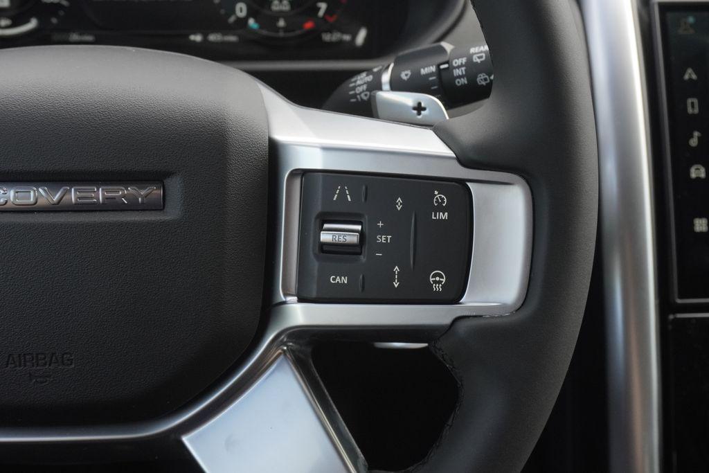 new 2025 Land Rover Discovery car, priced at $71,248