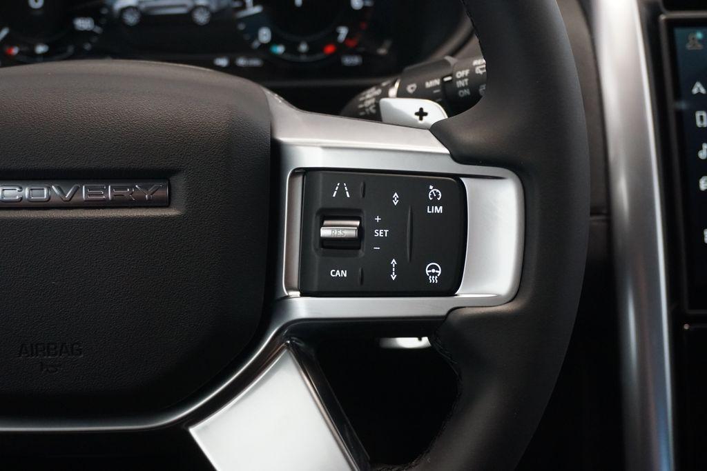 new 2025 Land Rover Discovery car, priced at $69,848