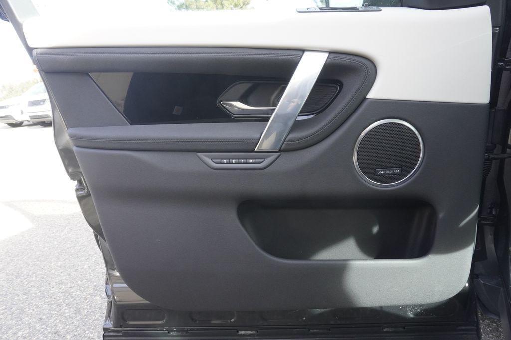 new 2025 Land Rover Discovery Sport car, priced at $58,468