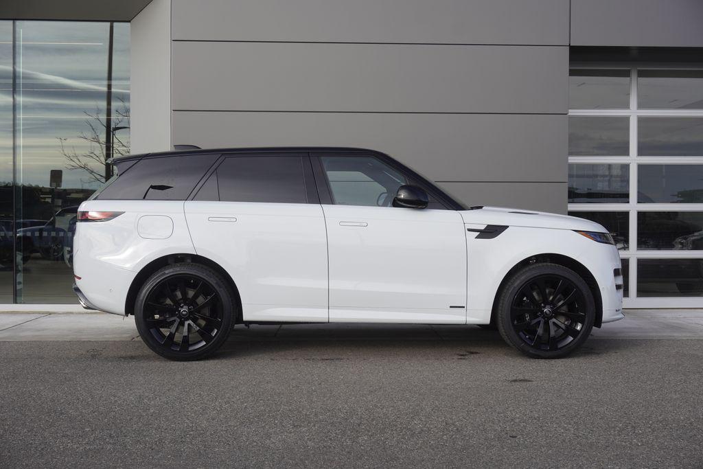 new 2025 Land Rover Range Rover Sport car, priced at $136,345