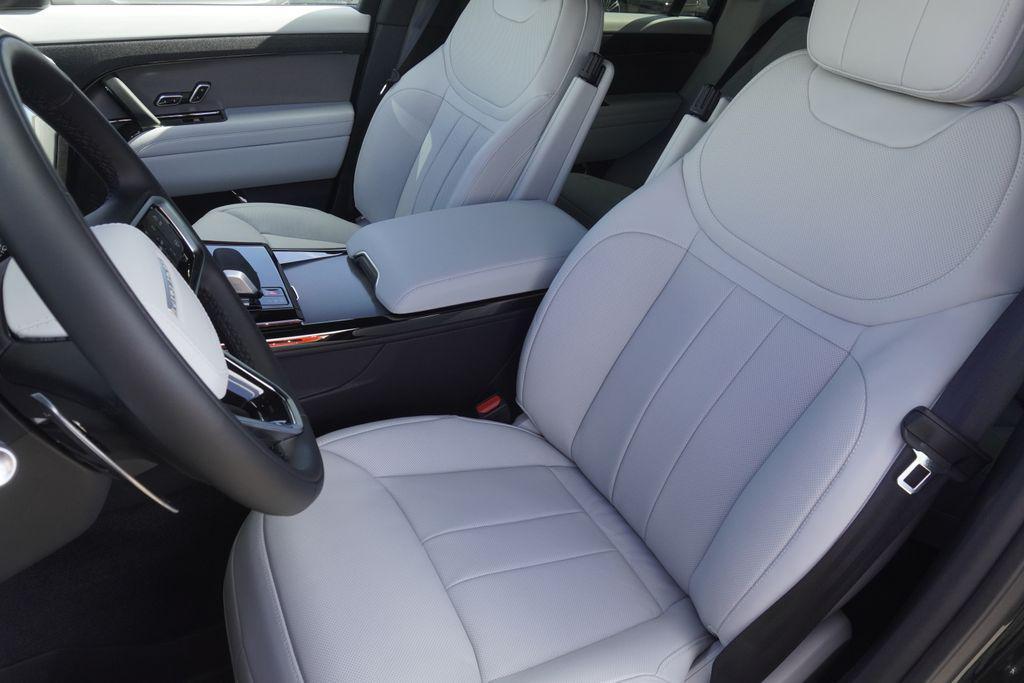 new 2025 Land Rover Range Rover Sport car, priced at $93,460