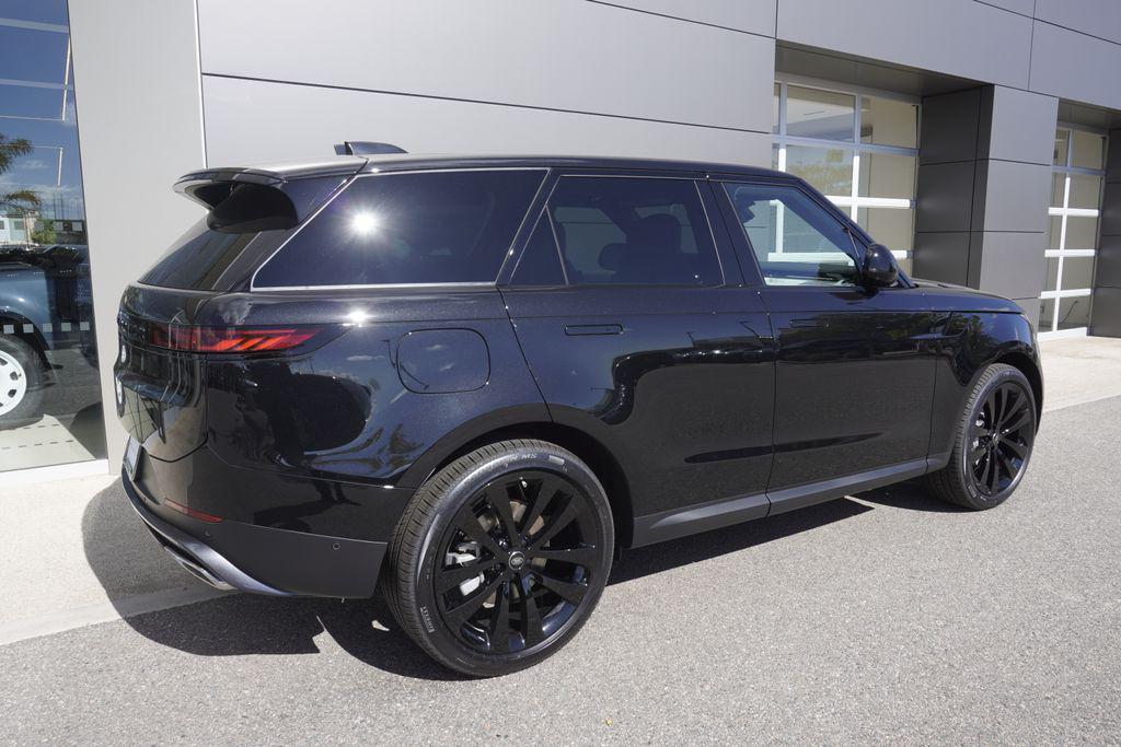 new 2025 Land Rover Range Rover Sport car, priced at $93,460