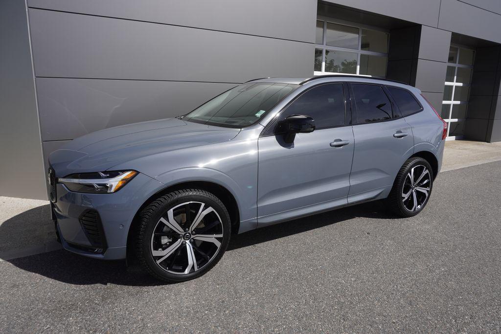 used 2023 Volvo XC60 car, priced at $40,387