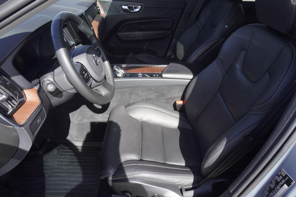 used 2023 Volvo XC60 car, priced at $40,387