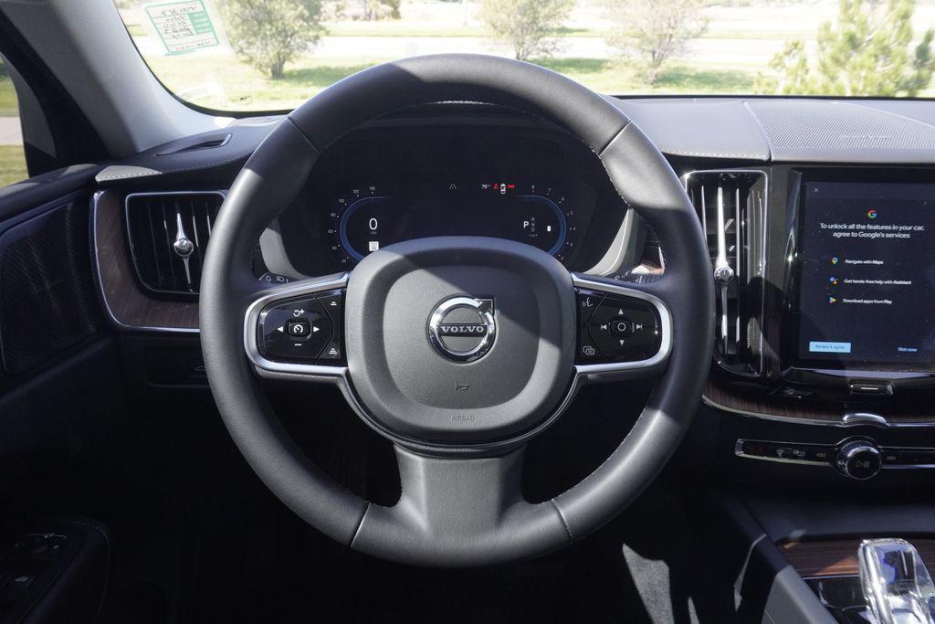 used 2023 Volvo XC60 car, priced at $40,387