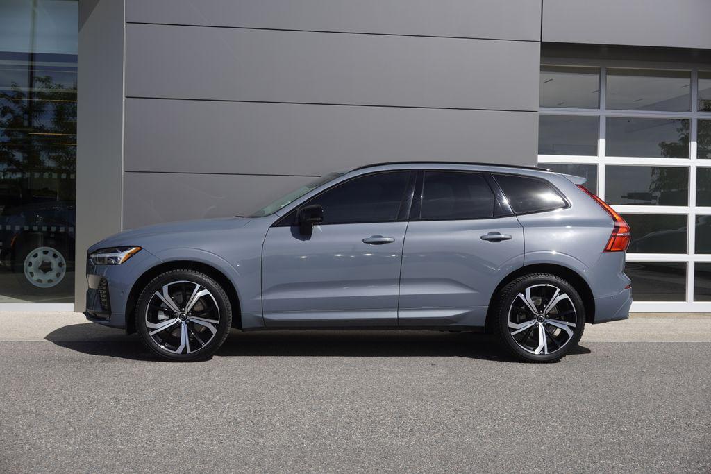 used 2023 Volvo XC60 car, priced at $40,387