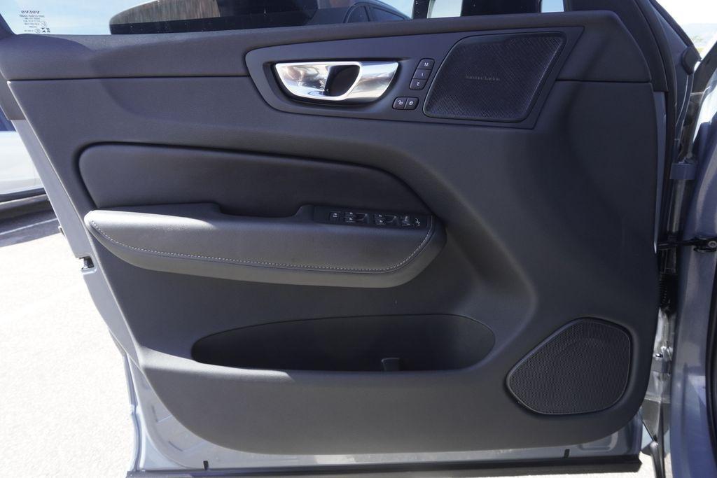 used 2023 Volvo XC60 car, priced at $40,387