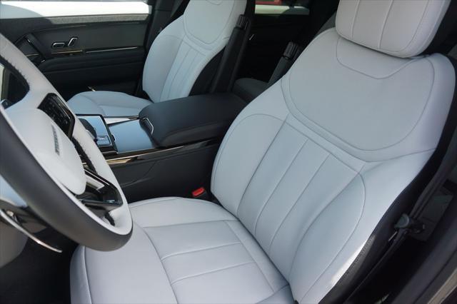 new 2025 Land Rover Range Rover Sport car, priced at $107,600