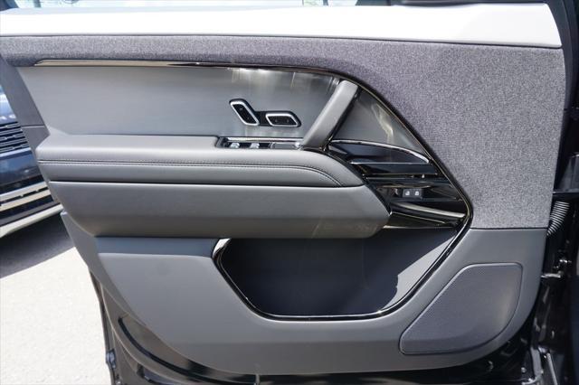 new 2025 Land Rover Range Rover Sport car, priced at $107,600