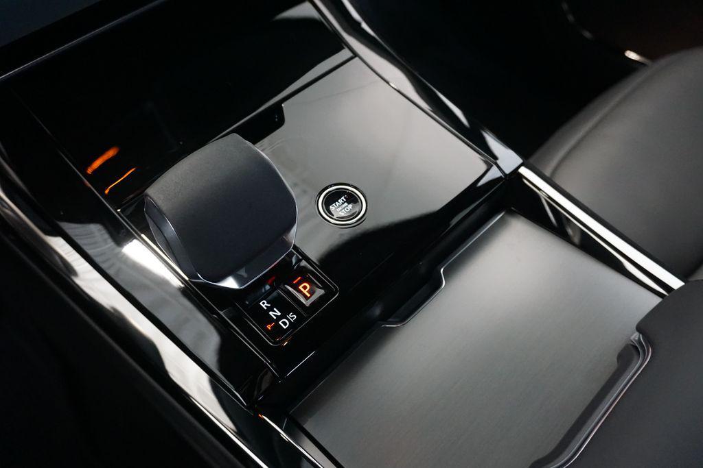 new 2025 Land Rover Range Rover Sport car, priced at $114,205