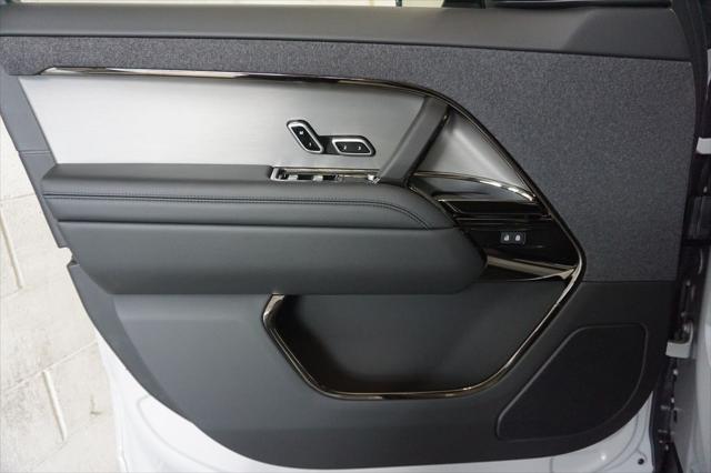 new 2025 Land Rover Range Rover Sport car, priced at $109,325