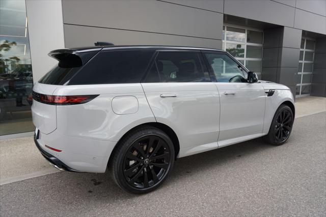 new 2025 Land Rover Range Rover Sport car, priced at $109,325