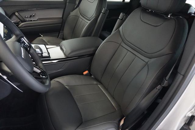 new 2025 Land Rover Range Rover Sport car, priced at $109,325