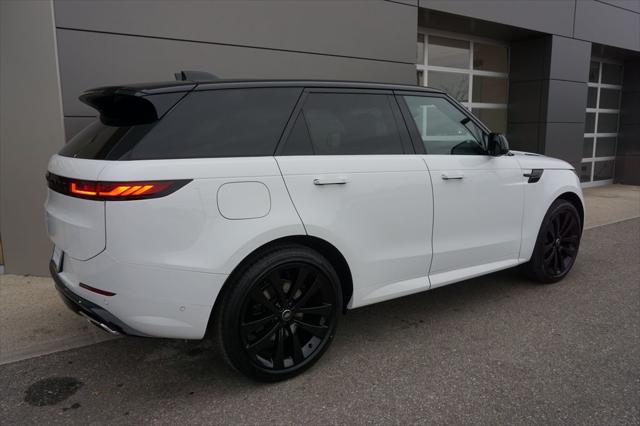 new 2025 Land Rover Range Rover Sport car, priced at $104,660