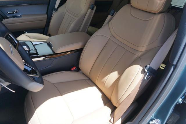 new 2025 Land Rover Range Rover Sport car, priced at $95,610
