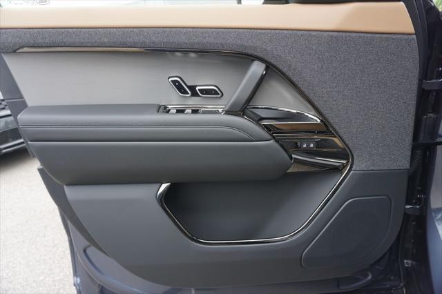 new 2025 Land Rover Range Rover Sport car, priced at $109,385