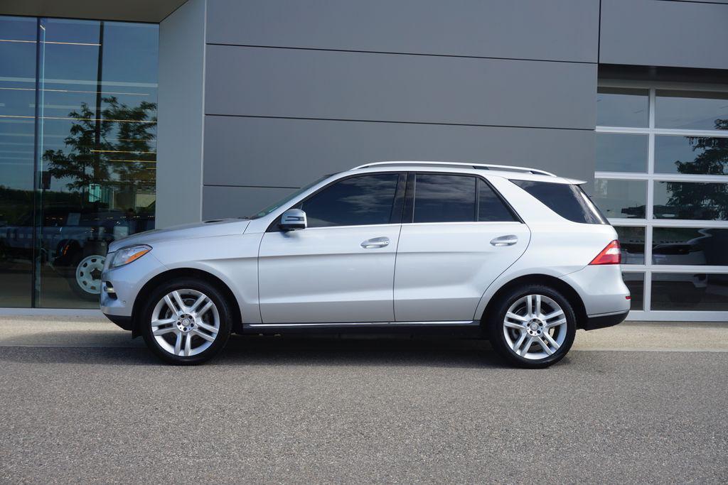 used 2012 Mercedes-Benz M-Class car, priced at $10,300