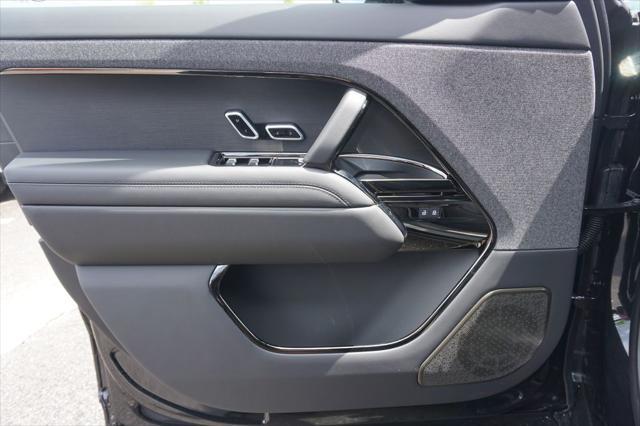 new 2025 Land Rover Range Rover Sport car, priced at $141,490