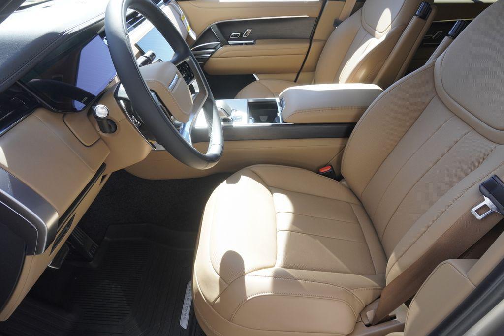 new 2025 Land Rover Range Rover car, priced at $124,100