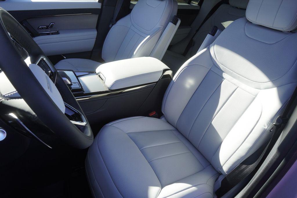 new 2025 Land Rover Range Rover Sport car, priced at $92,910