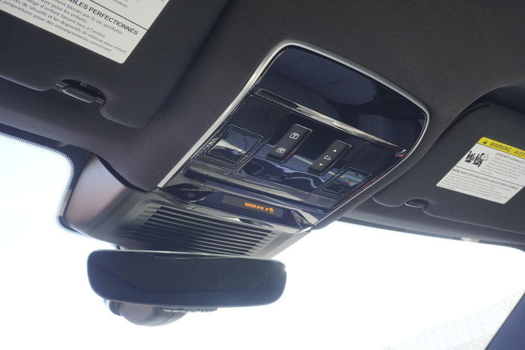 new 2025 Land Rover Range Rover Sport car, priced at $92,910